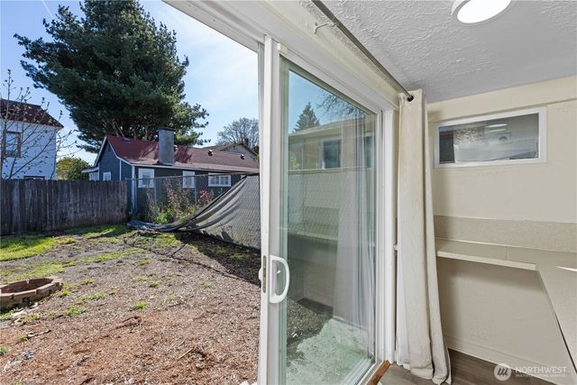 916 Pleasant Avenue, Bremerton, WA 98337