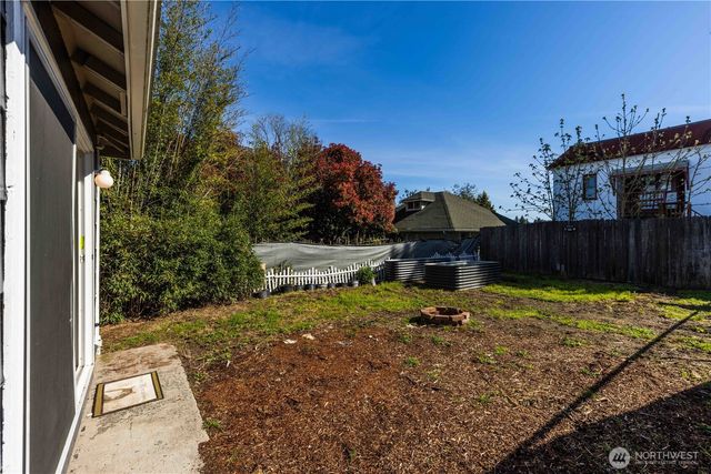 916 Pleasant Avenue, Bremerton, WA 98337