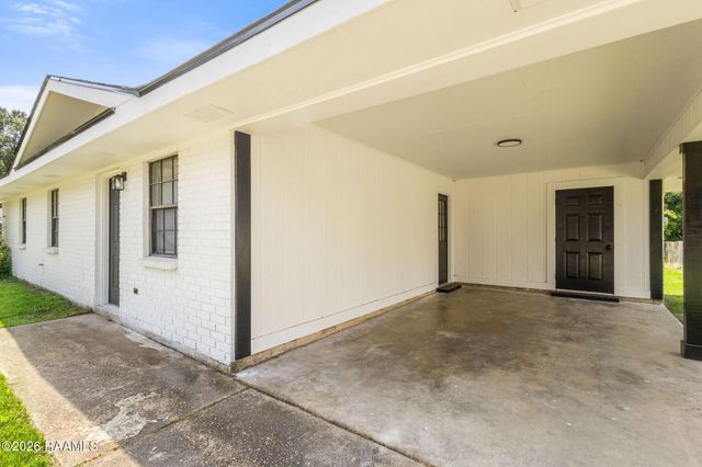206 French Court, Lafayette, LA 70507