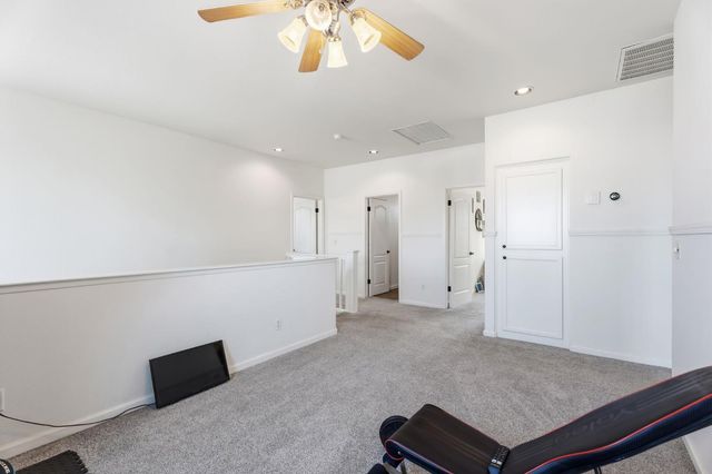 2613 Applegate Avenue, Clovis, CA 93611