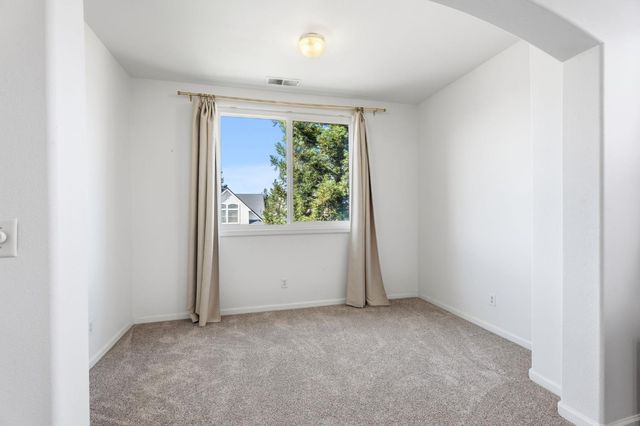 2613 Applegate Avenue, Clovis, CA 93611
