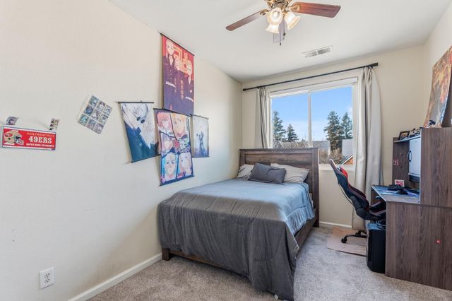 2613 Applegate Avenue, Clovis, CA 93611