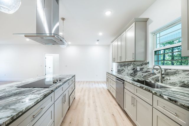 104 Ayr Drive, Bella Vista, AR 72715