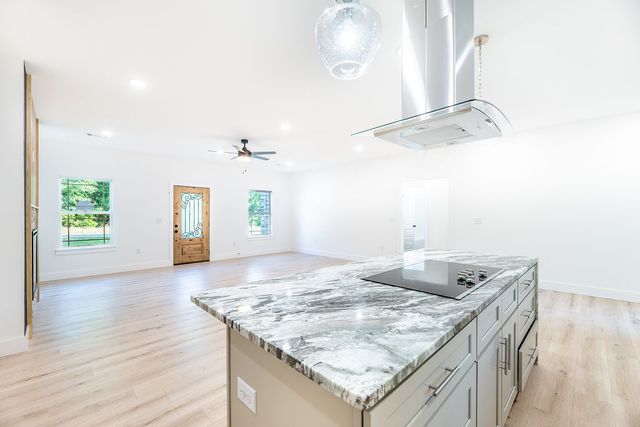 104 Ayr Drive, Bella Vista, AR 72715