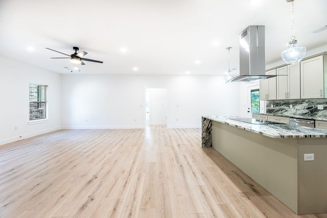 104 Ayr Drive, Bella Vista, AR 72715