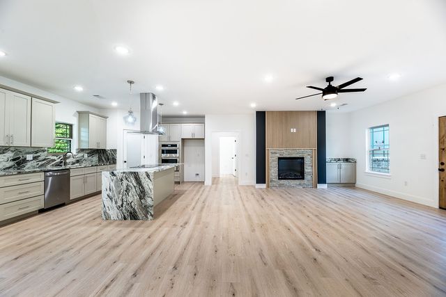 104 Ayr Drive, Bella Vista, AR 72715