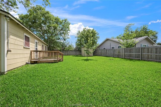 110 North Gordon Street, Bryan, TX 77802