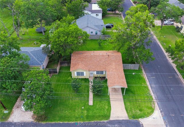 110 North Gordon Street, Bryan, TX 77802