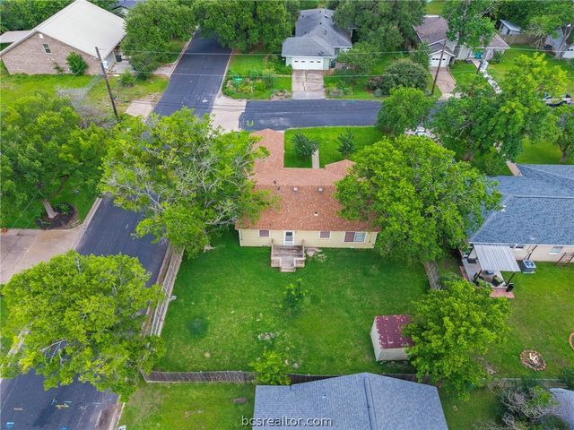 110 North Gordon Street, Bryan, TX 77802