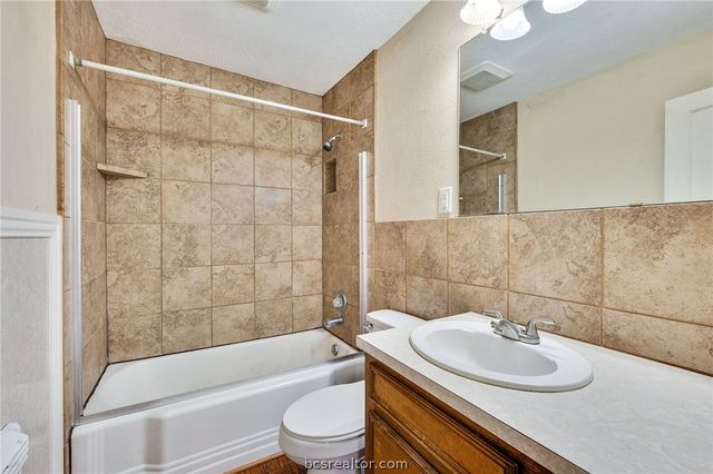 110 North Gordon Street, Bryan, TX 77802