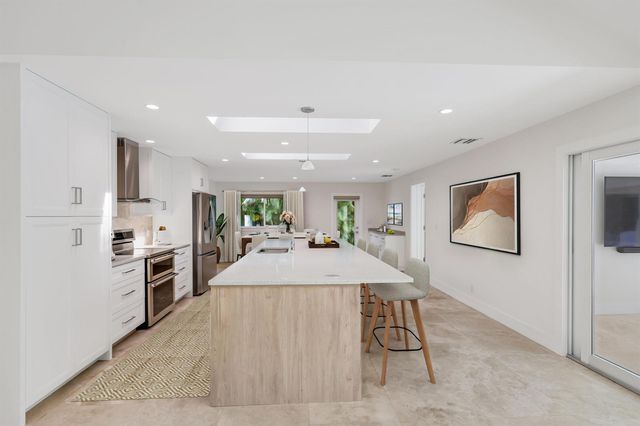 1386 S Atlantic Drive, Lantana, FL 33462