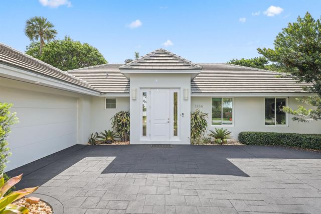 1386 S Atlantic Drive, Lantana, FL 33462