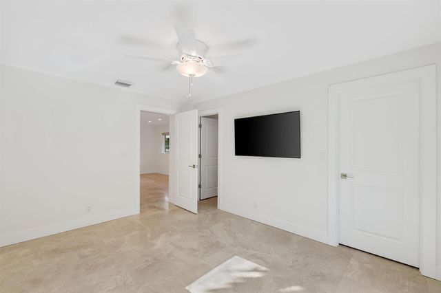 1386 S Atlantic Drive, Lantana, FL 33462