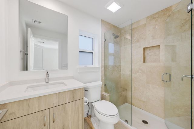 1386 S Atlantic Drive, Lantana, FL 33462