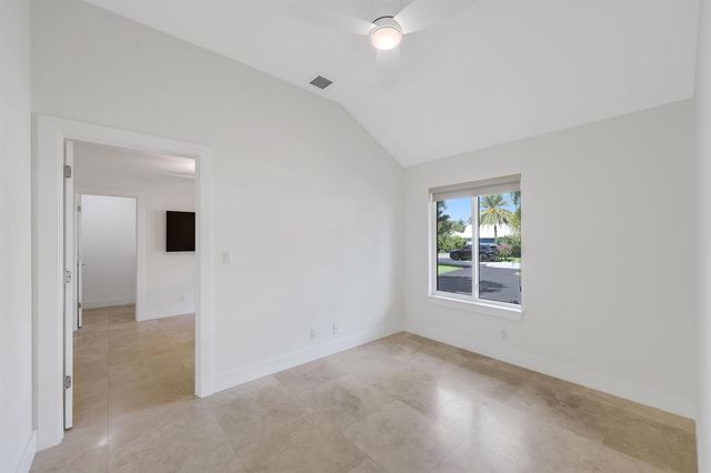 1386 S Atlantic Drive, Lantana, FL 33462