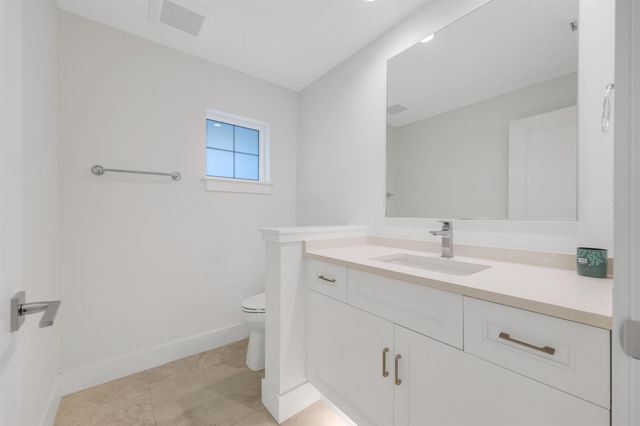 1386 S Atlantic Drive, Lantana, FL 33462
