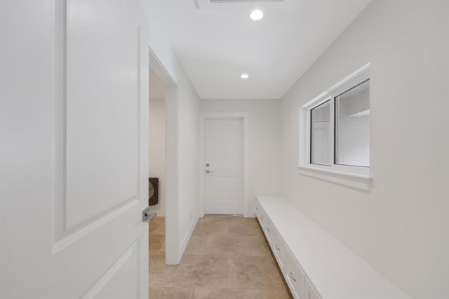 1386 S Atlantic Drive, Lantana, FL 33462