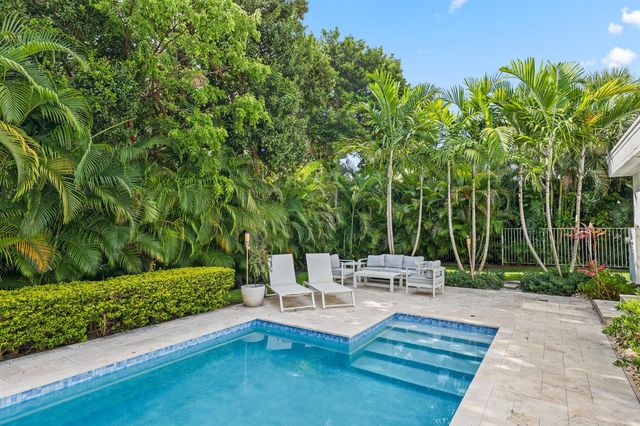 1386 S Atlantic Drive, Lantana, FL 33462