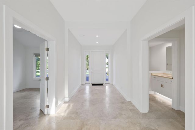 1386 S Atlantic Drive, Lantana, FL 33462