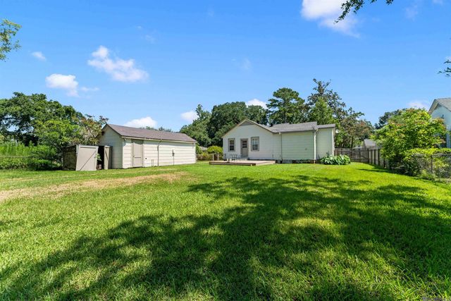 4252 Orchid St, Baton Rouge, LA 70808