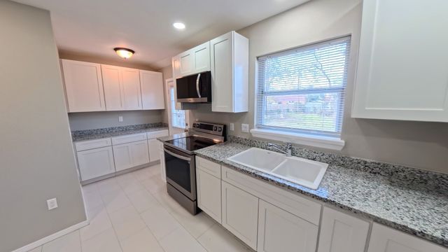 2233 Huskey Street, Garland, TX 75041