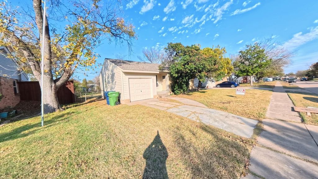 2233 Huskey Street, Garland, TX 75041