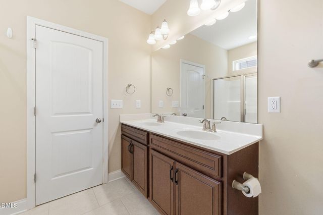 560 Olsen, Elon, NC 27244