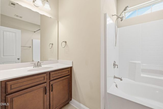 560 Olsen, Elon, NC 27244