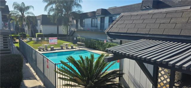 1319 Oakwood Drive 27, San Bernardino, CA 92405