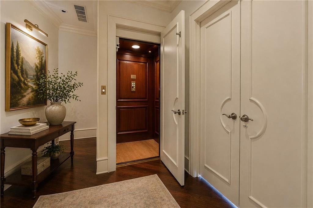 Image 21 of property listing at 510 Covington Cove, Johns Creek, GA 30022