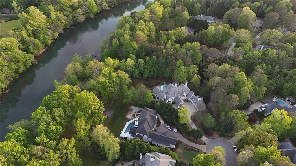 Image 3 of property listing at 510 Covington Cove, Johns Creek, GA 30022