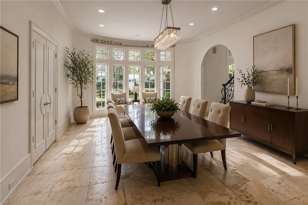 Image 8 of property listing at 510 Covington Cove, Johns Creek, GA 30022