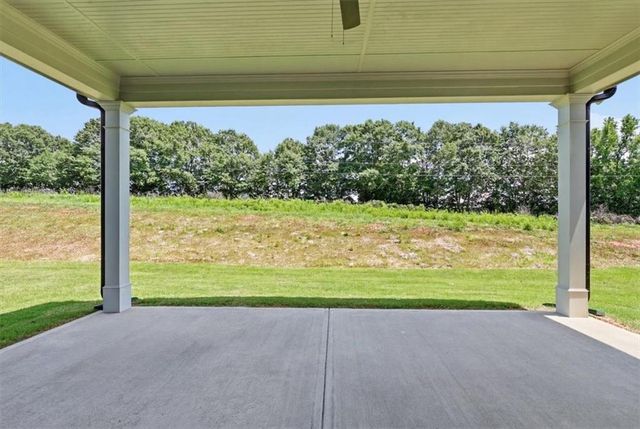 105 Maney Drive, Statham, GA 30666