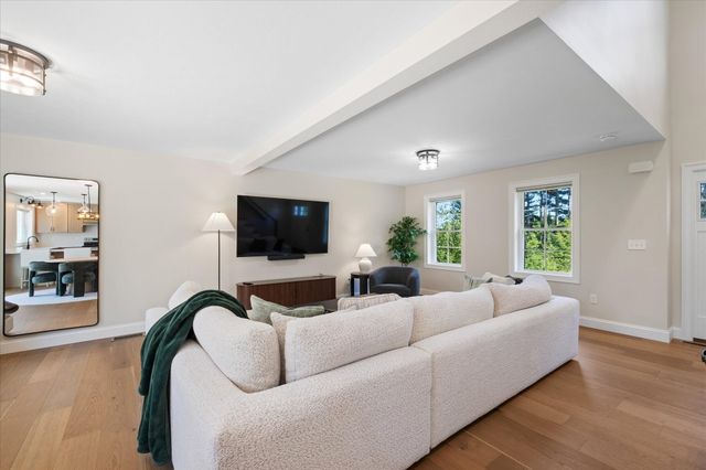 140 Willard Road, Ashburnham, MA 01430