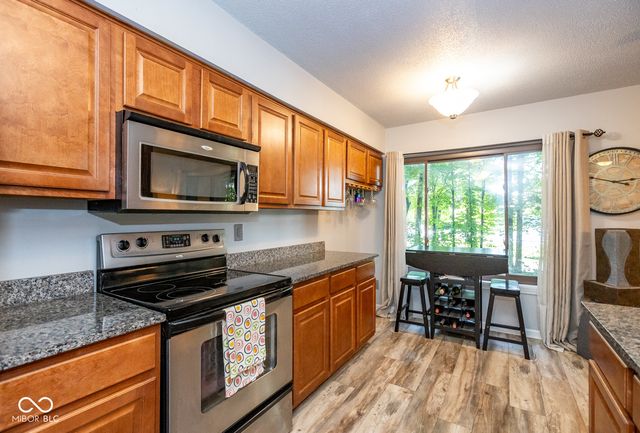 106 Knoll Court B, Noblesville, IN 46062