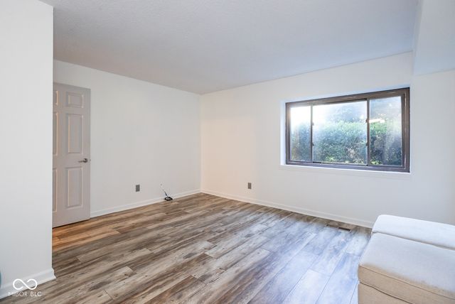 106 Knoll Court B, Noblesville, IN 46062