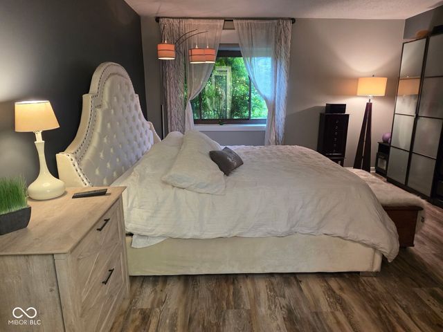 106 Knoll Court B, Noblesville, IN 46062