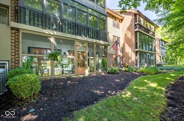 106 Knoll Court B, Noblesville, IN 46062