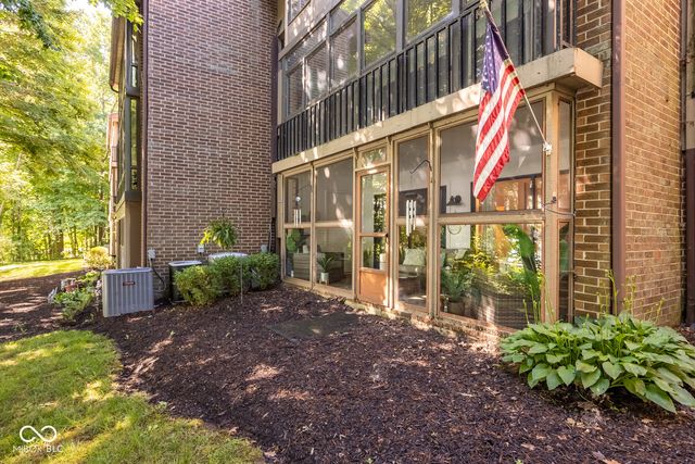 106 Knoll Court B, Noblesville, IN 46062