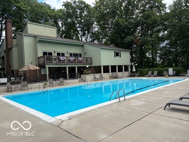 106 Knoll Court B, Noblesville, IN 46062