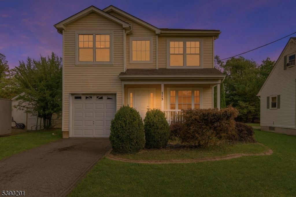 143 Oak St, Bridgewater Twp., NJ 08807