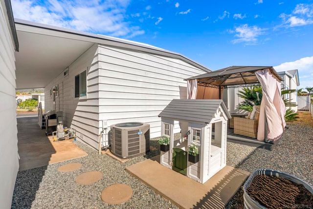 1401 W El Norte Pkwy SPC 73, San Marcos, CA 92069