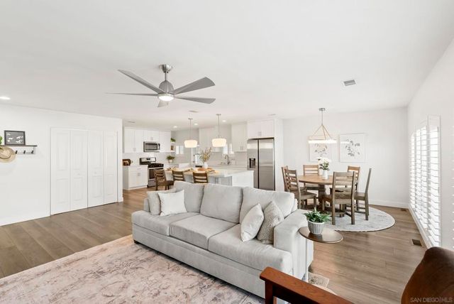 1401 W El Norte Pkwy SPC 73, San Marcos, CA 92069