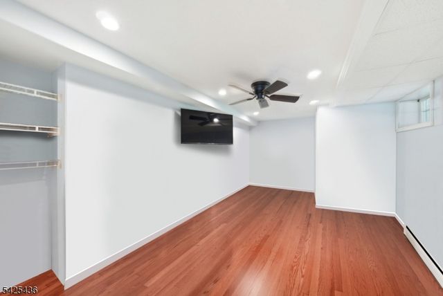 32 Pine Hill Rd, Mahwah Twp., NJ 07430