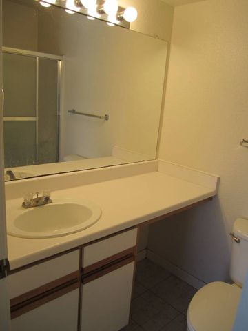 523 Southwest Parkway 101, College Station, TX 77840