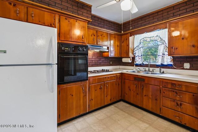 10607 JOLYNN Road, Jacksonville, FL 32225