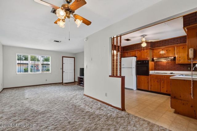 10607 JOLYNN Road, Jacksonville, FL 32225