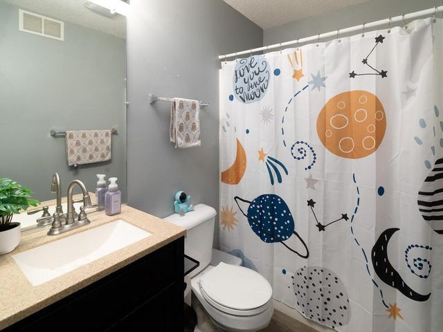 114010 Hundertmark Road, Chaska, MN 55318