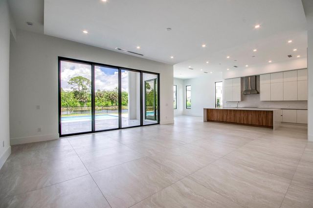 18409 Symphony Court, Jupiter, FL 33458