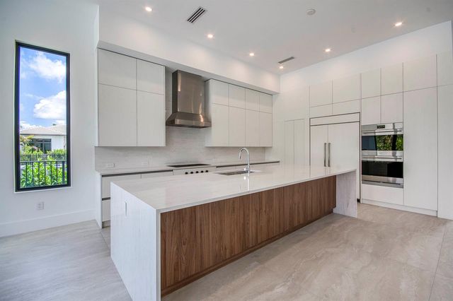 18409 Symphony Court, Jupiter, FL 33458